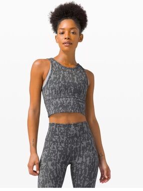 Lululemon power pivot tank